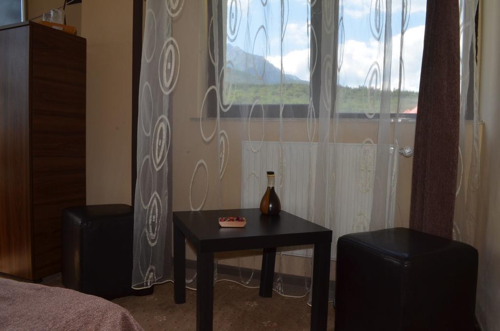 Magic Club Hotell Buşteni Eksteriør bilde
