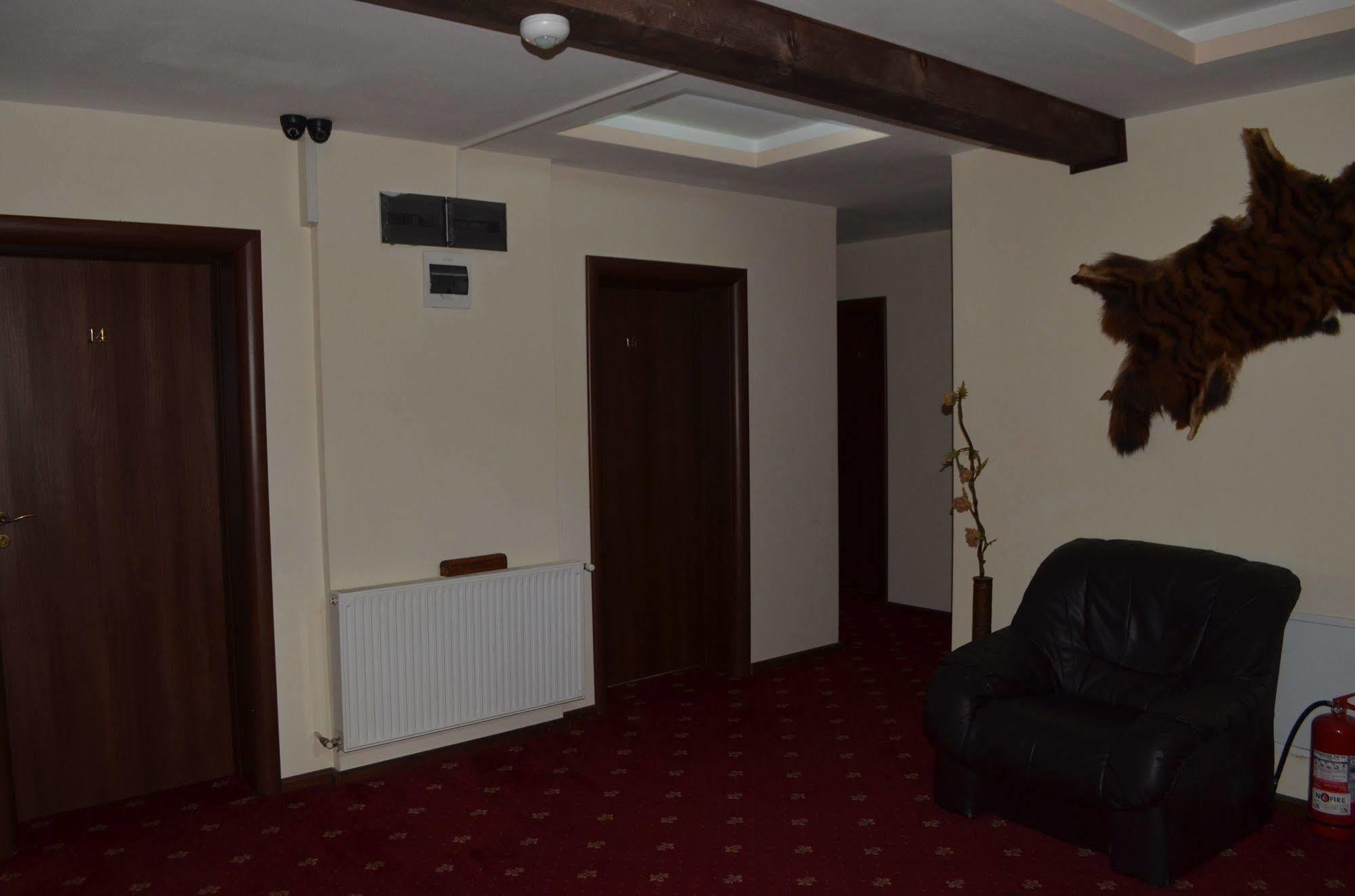 Magic Club Hotell Buşteni Eksteriør bilde